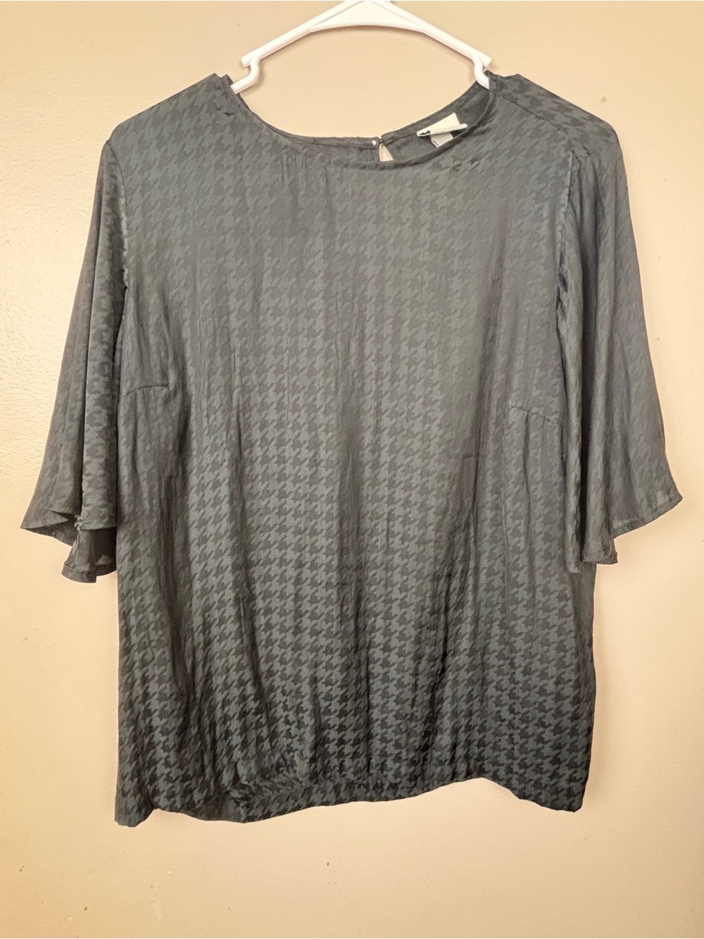 a new day black Houndstooth Flutter Sleeve Blouse